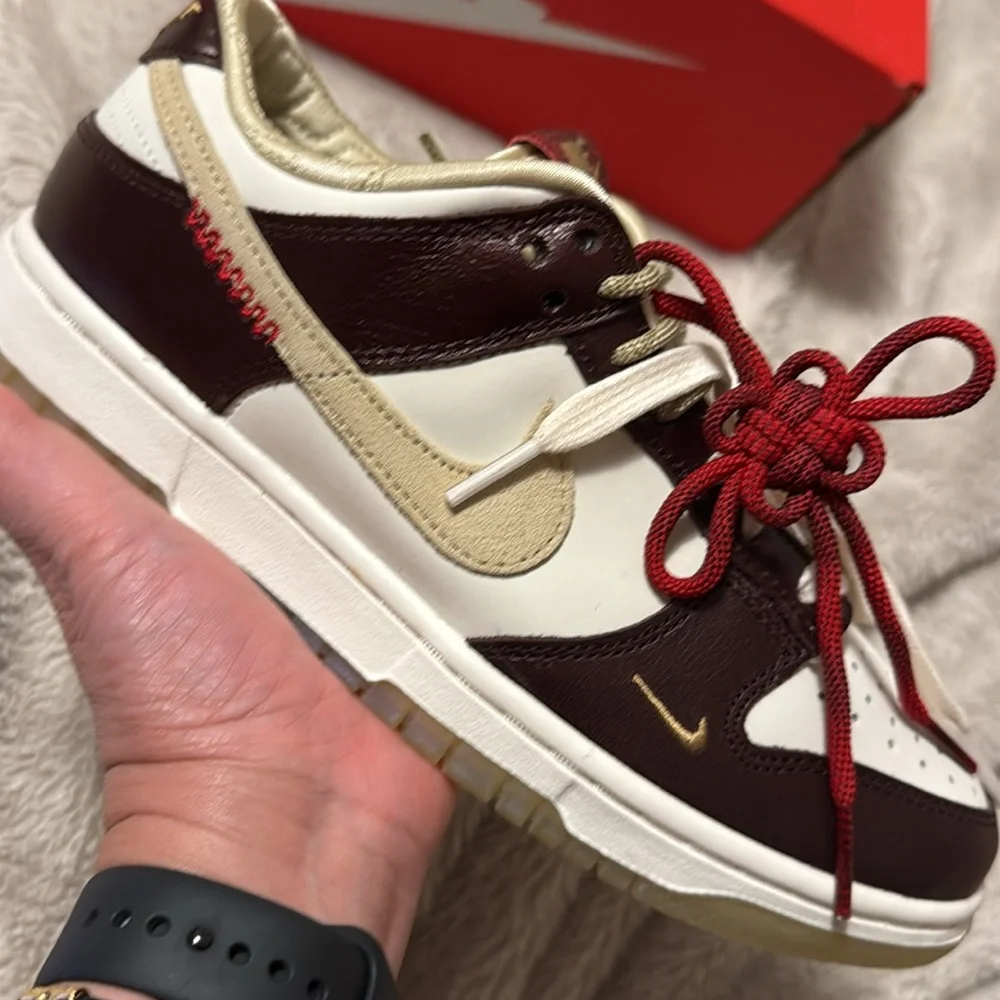 Nike Dunk Low LX - Picture 7 of 12